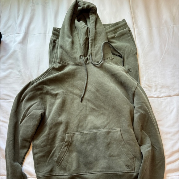Olive Green Hoodie and Sweats Matching Set - Picture 5 of 6